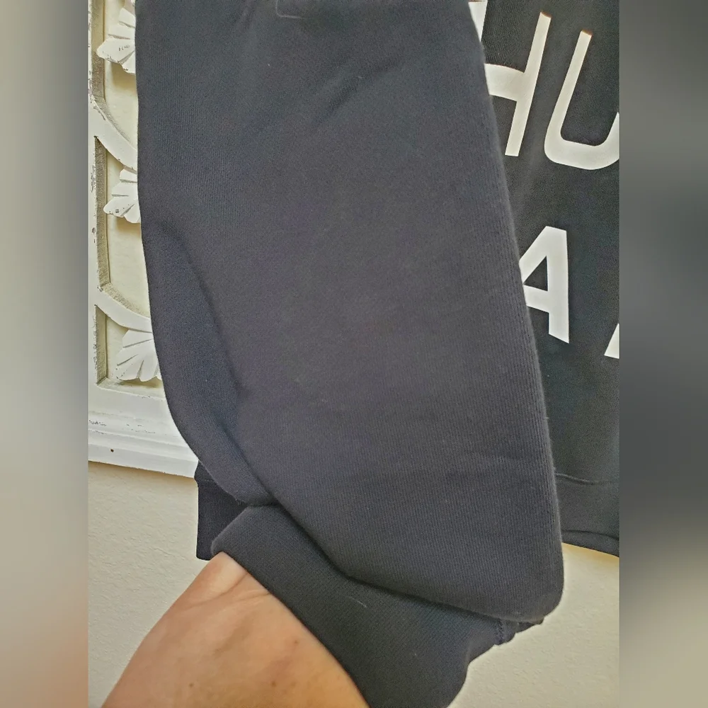 NWOT Everlane 100% Human Heavyweigt Sweatshirt Large Black & White - Picture 3 of 7